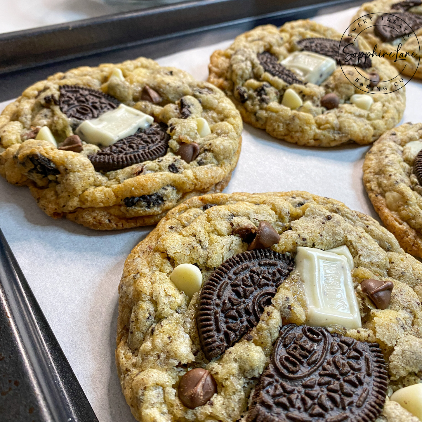 Cookies & Cream Chocolate Chip Cookies